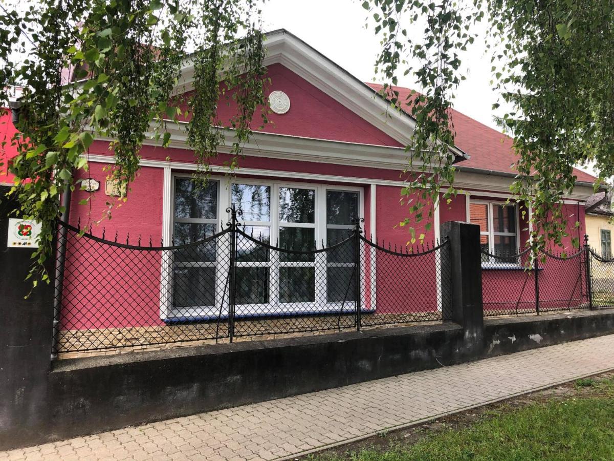 Babahaz Villa Bodajk Buitenkant foto